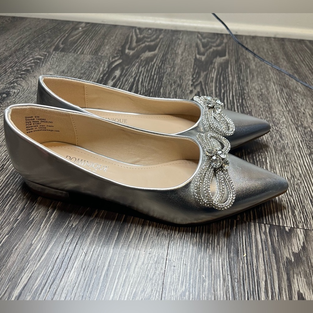 Dominique Nicole Silver Flats - Picture 3 of 7
